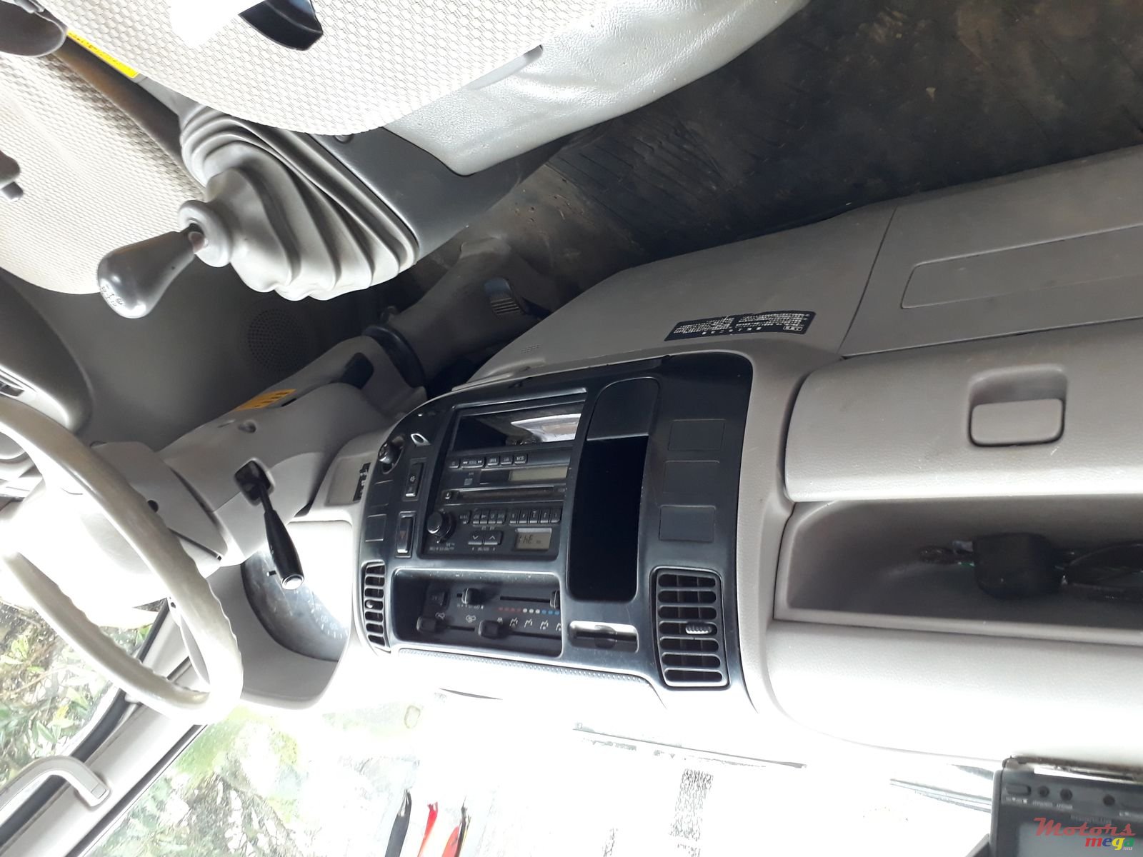 2006' Toyota Hino photo #2