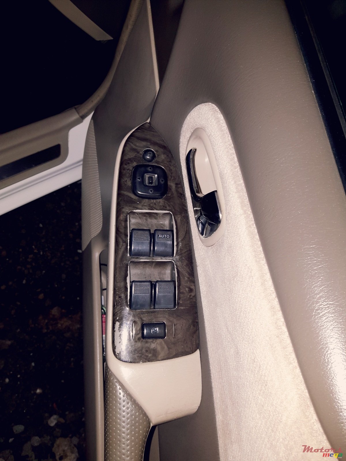 2002' Mazda Familia photo #6