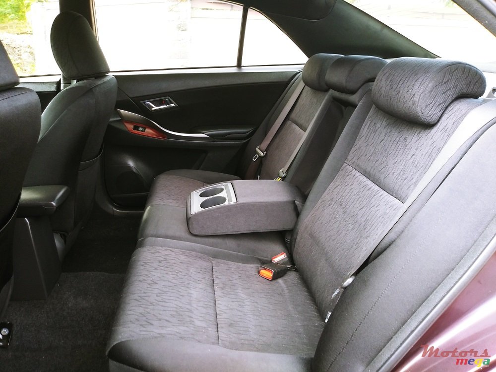 2012' Toyota Allion A15 photo #7