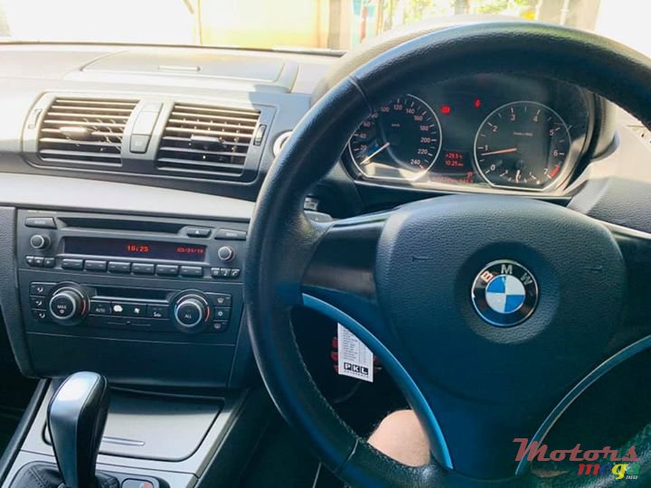 2011' BMW 116 photo #5