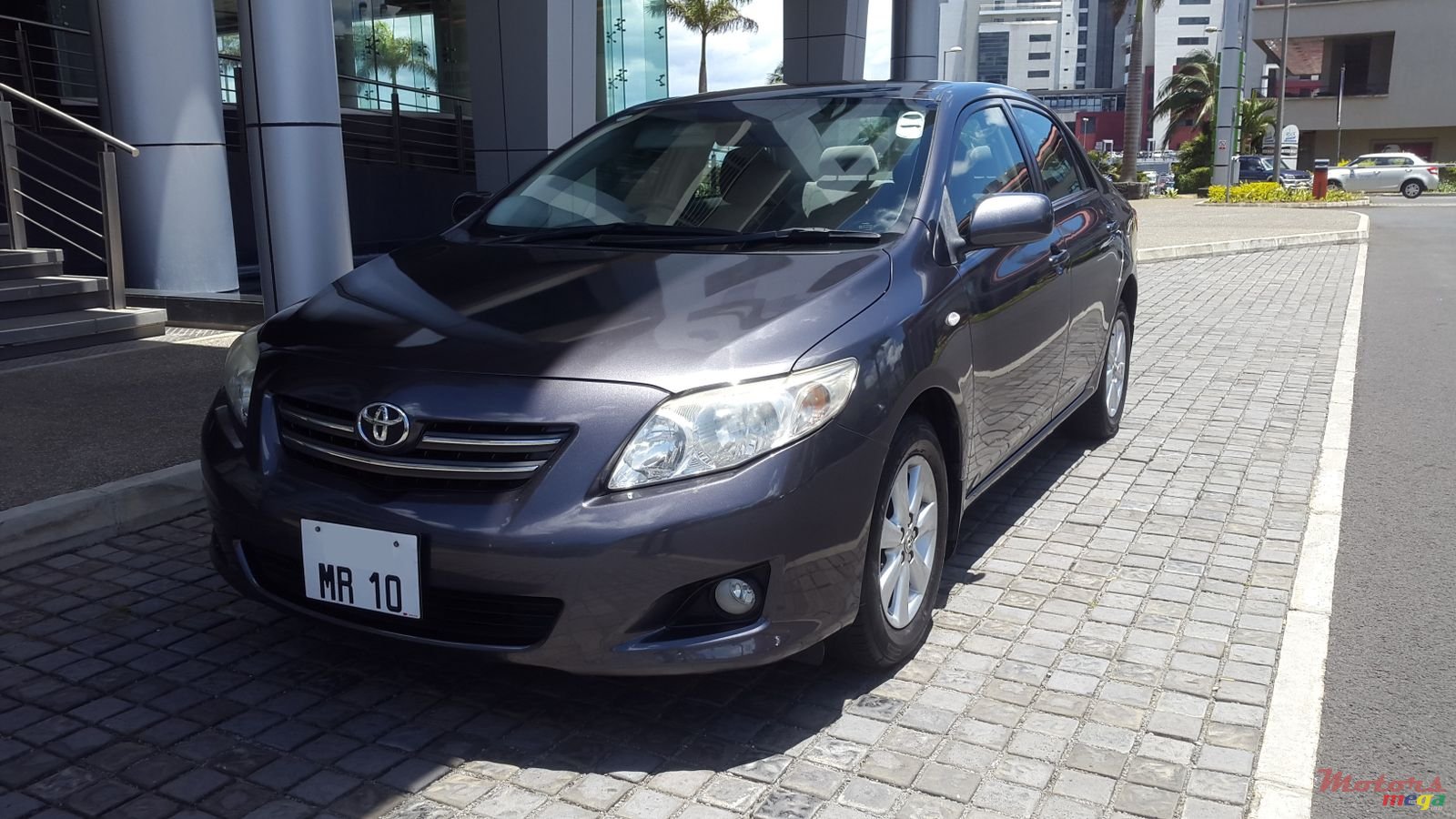 2010' Toyota Corolla GLI photo #2