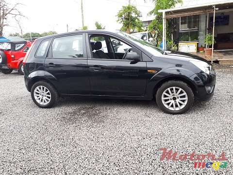 2013' Ford Figo photo #6