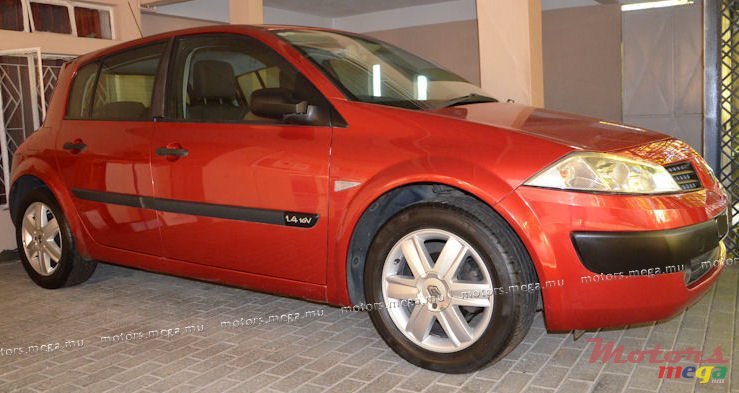 2003' Renault photo #7