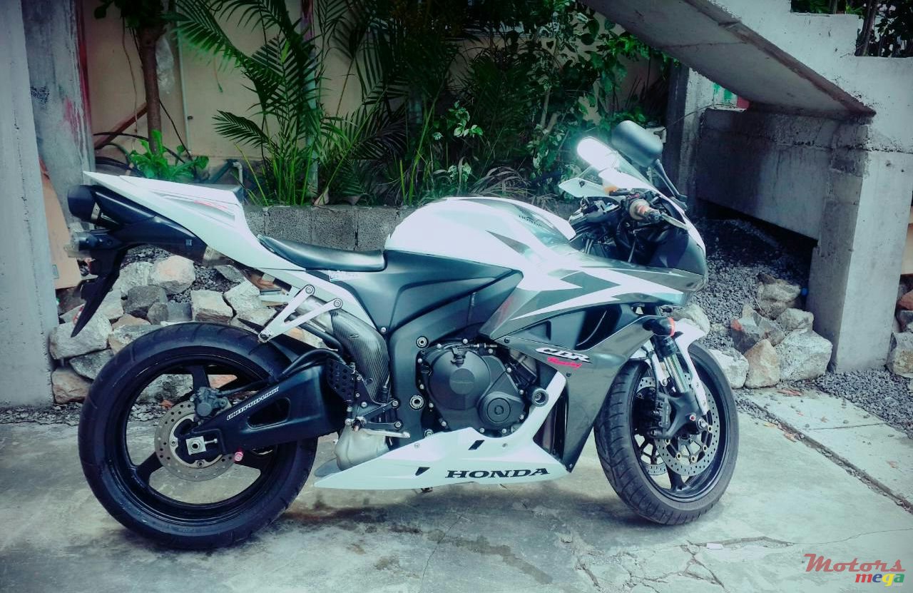 2012' Honda photo #4