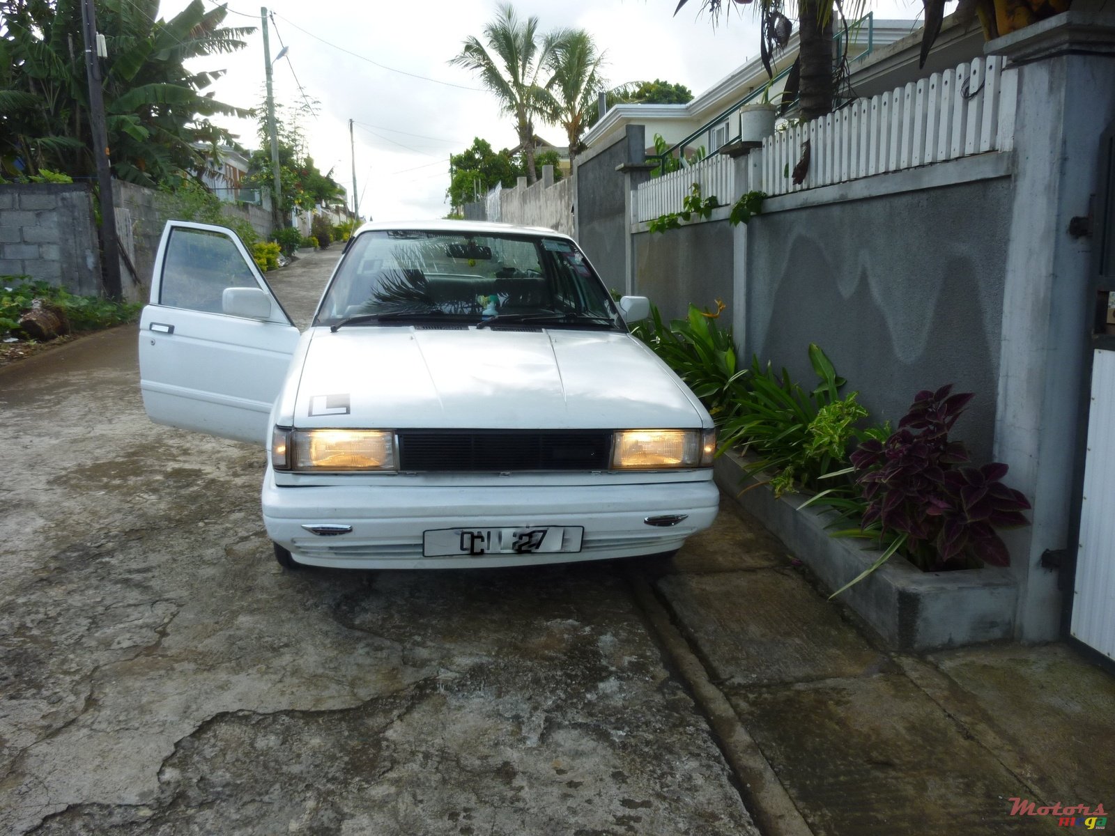 1987' Nissan Sunny photo #3