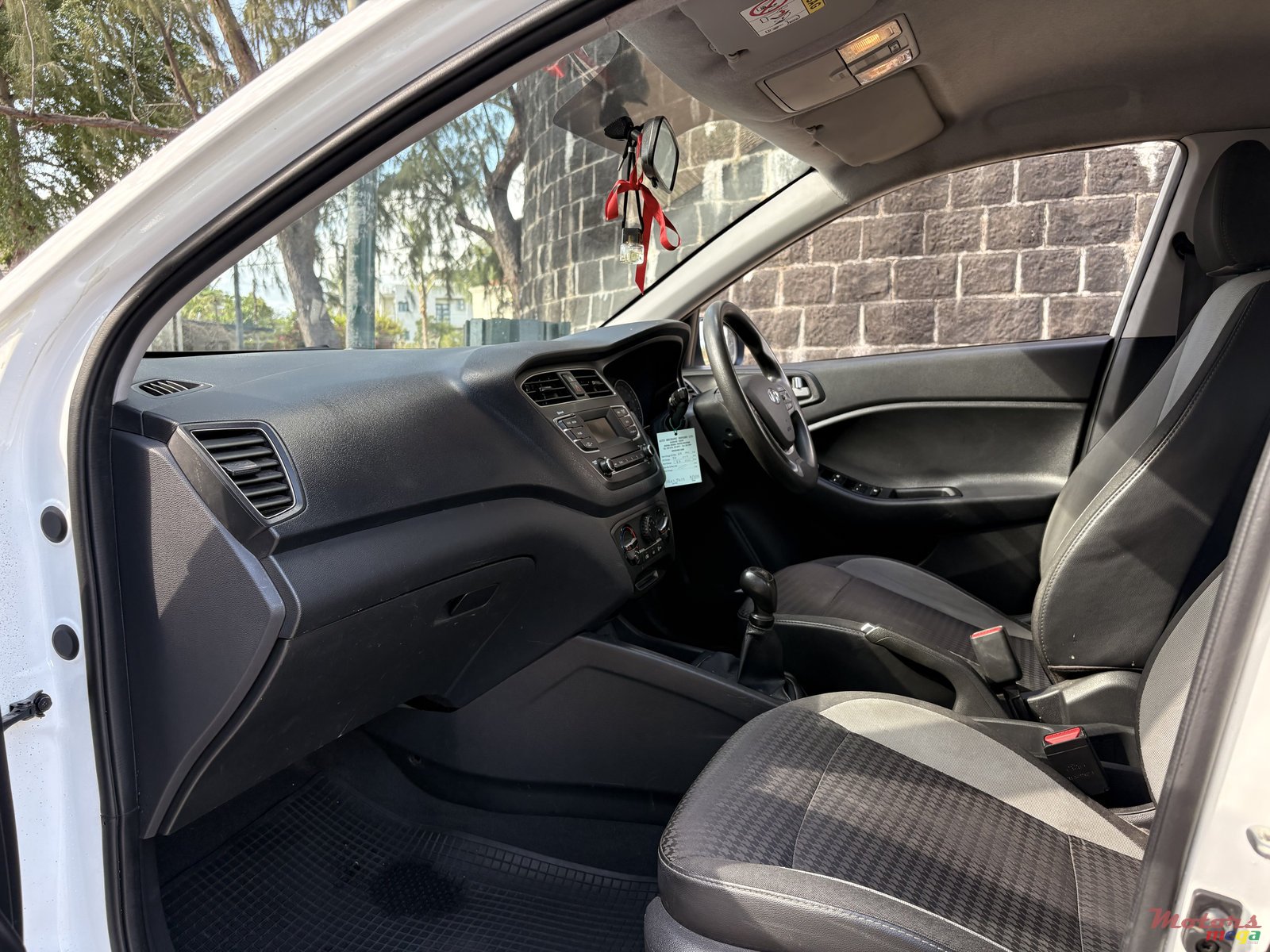 2019' Hyundai i20 photo #3
