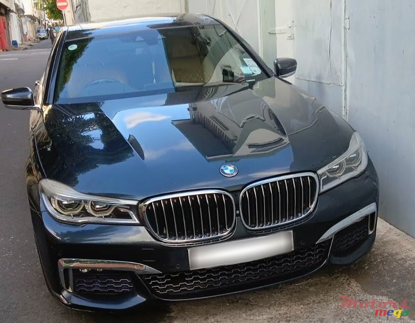 2016' BMW 730 photo #1