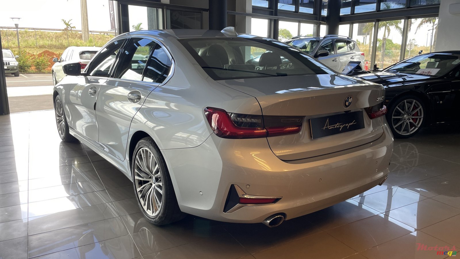 2020' BMW 3 Series photo #6