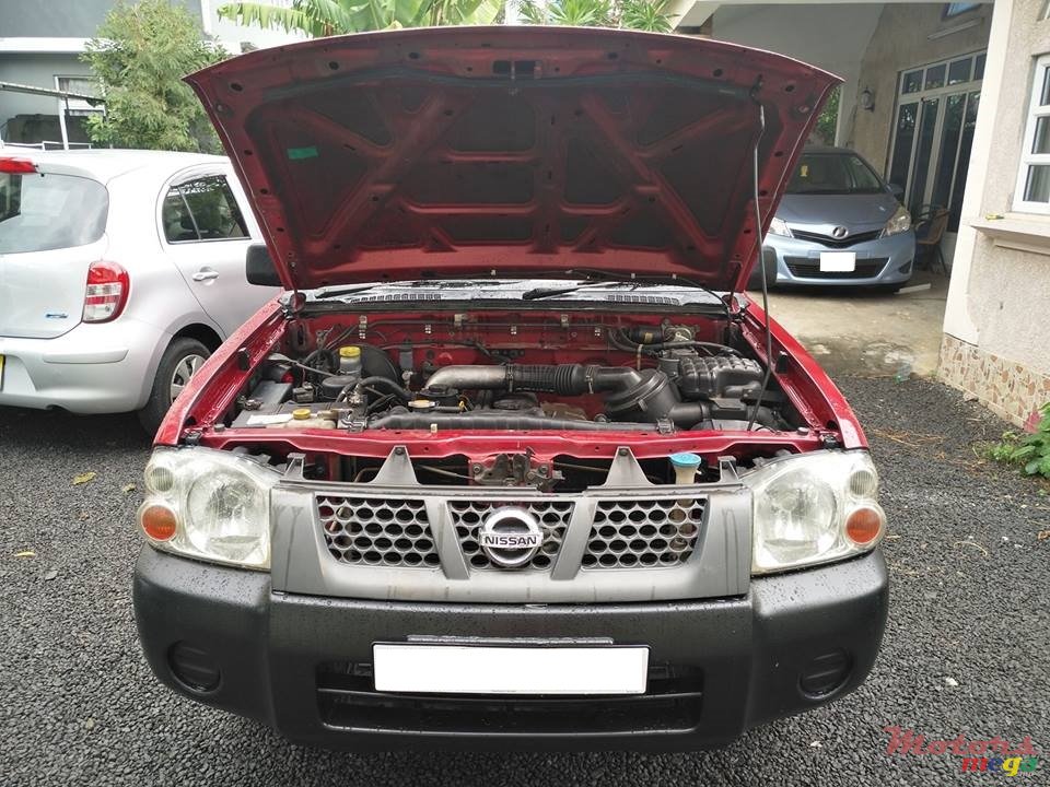 2007' Nissan Navara photo #6