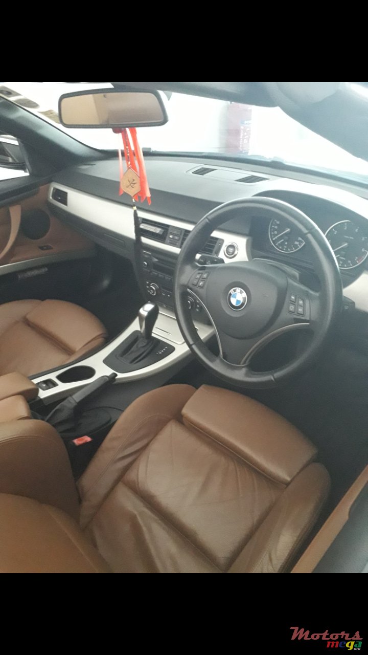 2008' BMW 3 Series Convertible photo #5