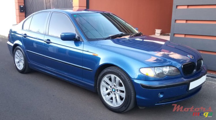 2002' BMW 3 Series E46 2000-2005 photo #1