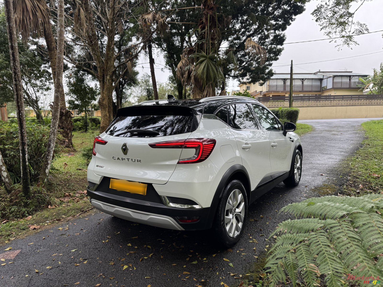 2022' Renault Captur photo #3