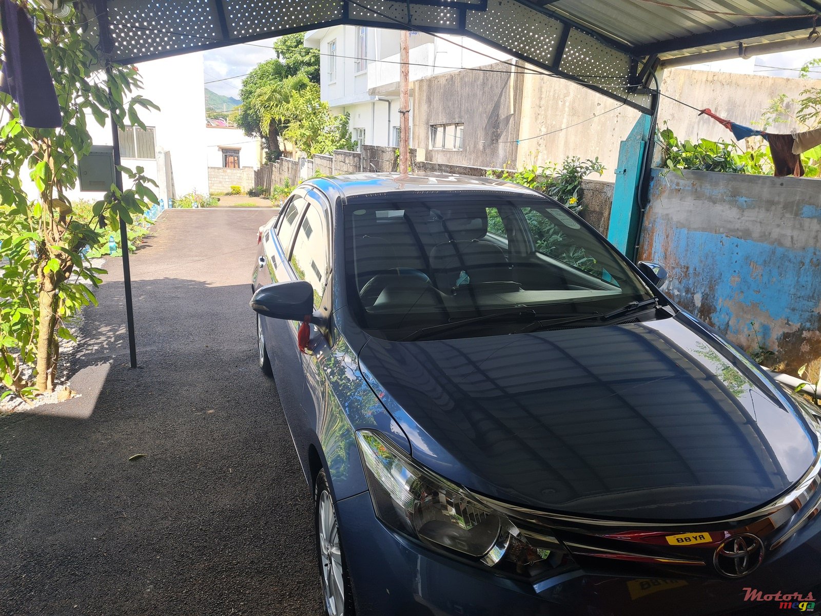 2014' Toyota Yaris photo #4