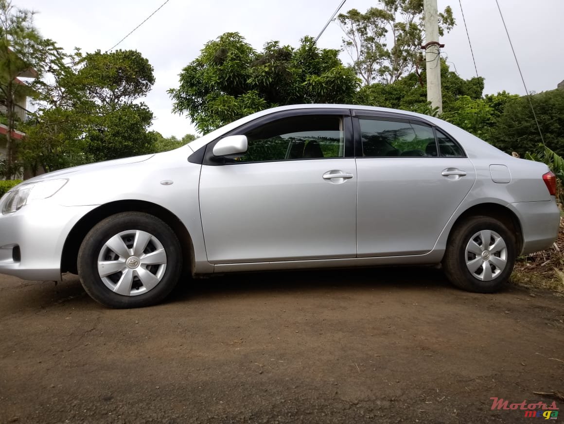 2006' Toyota Axio - photo #7