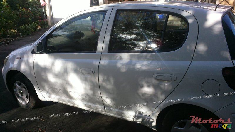 2003' Toyota photo #3