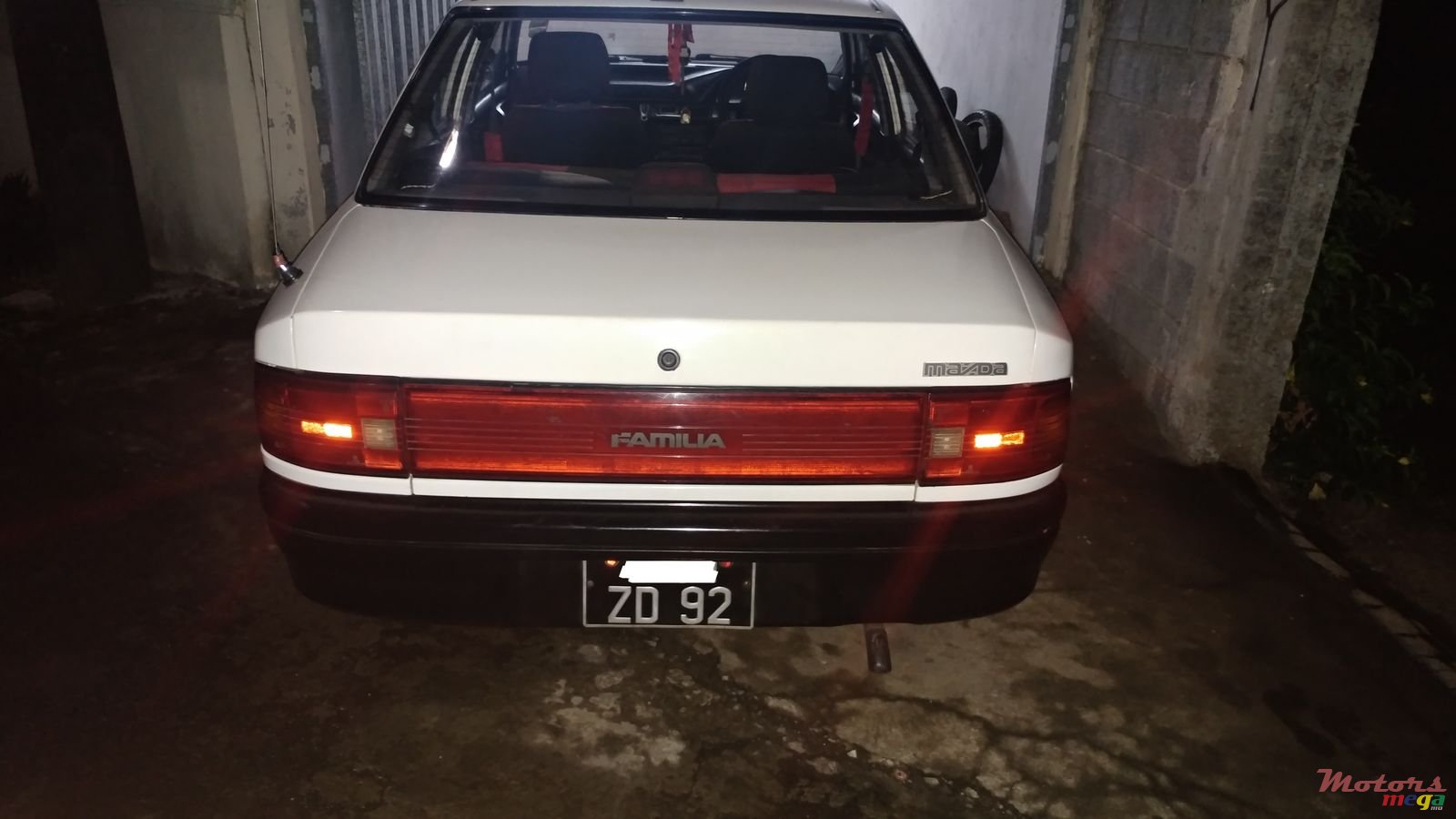 1992' Mazda 323 photo #5