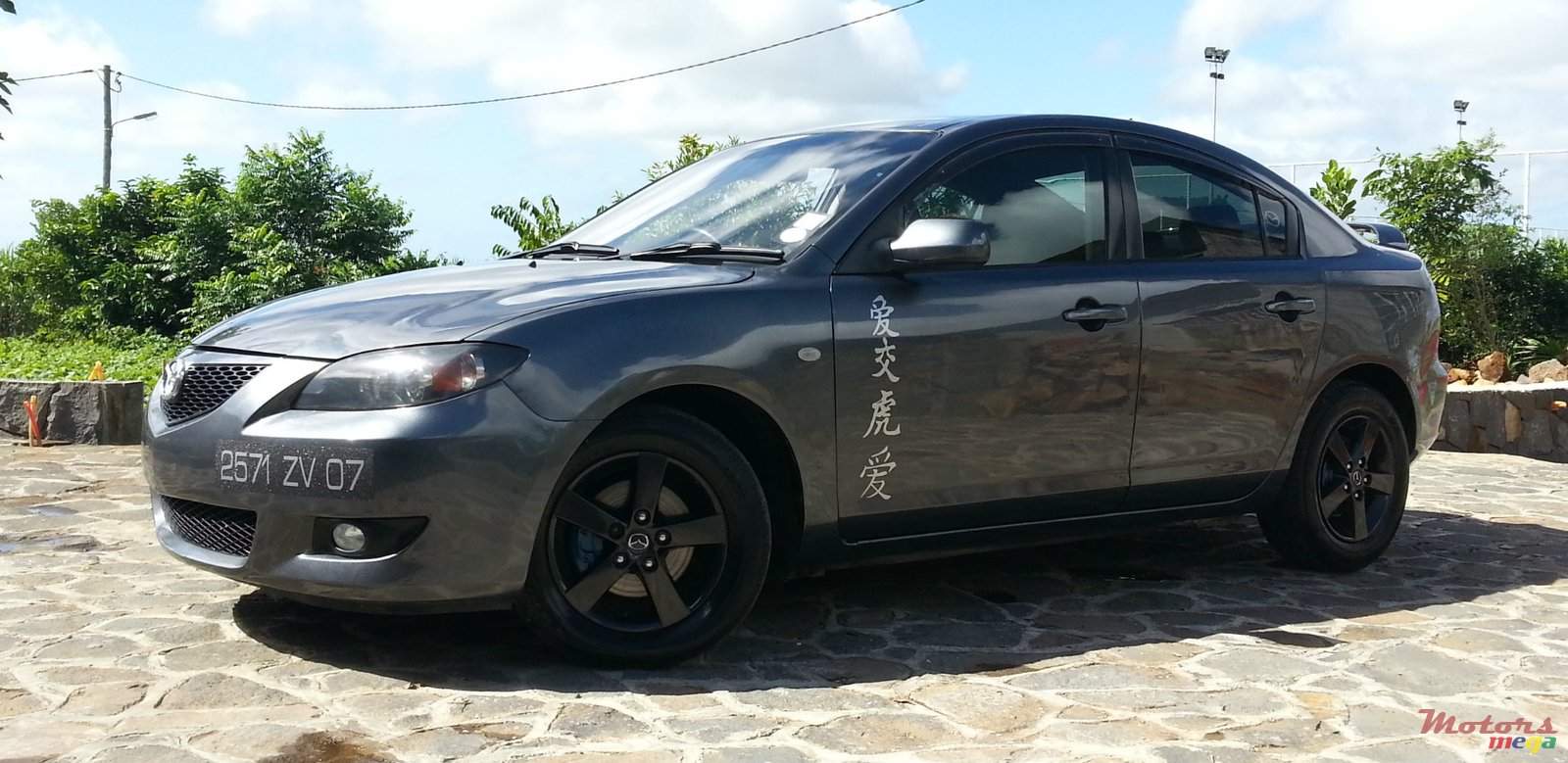 2007' Mazda Axela photo #1