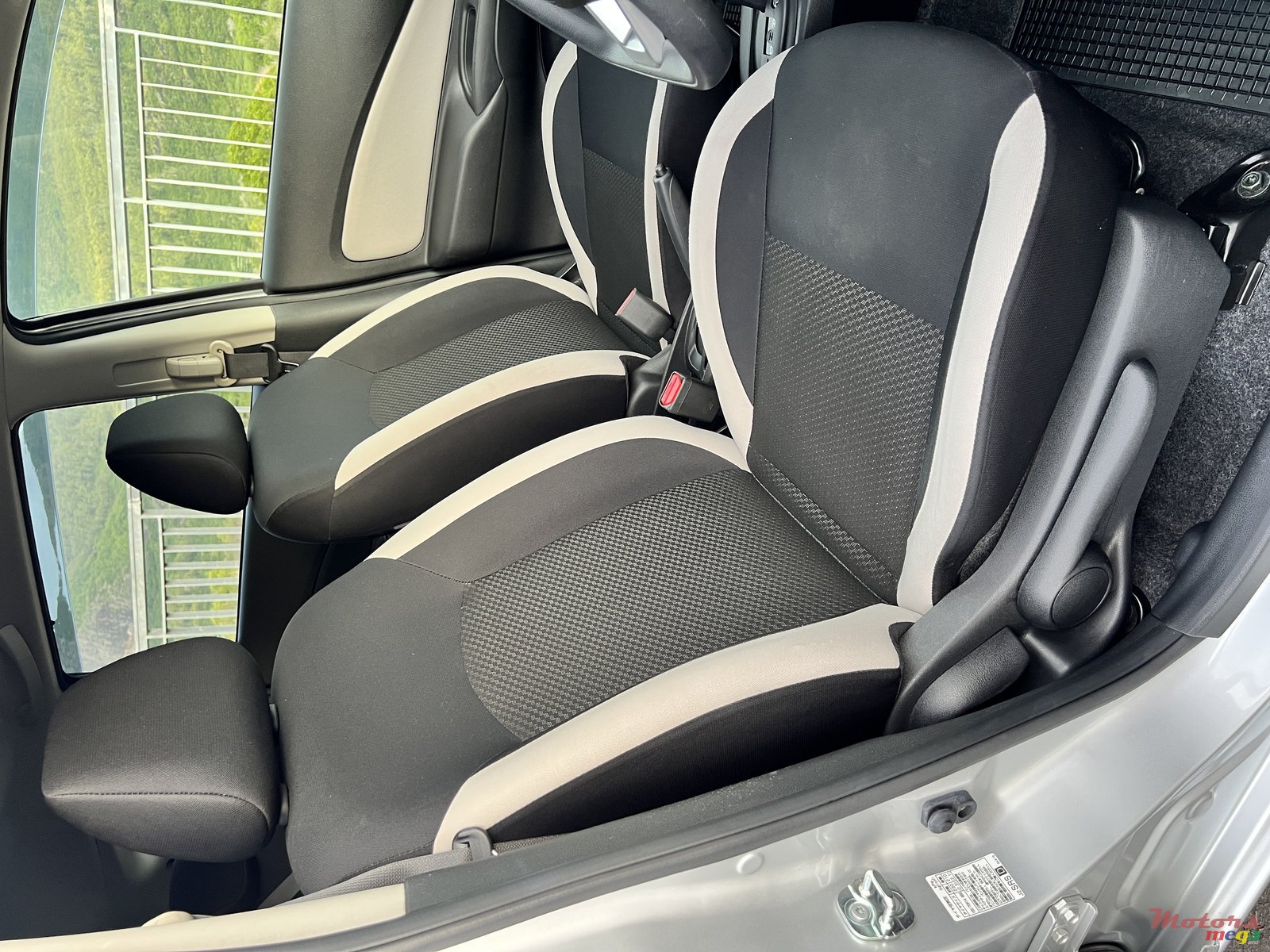 2021' Nissan Note photo #6