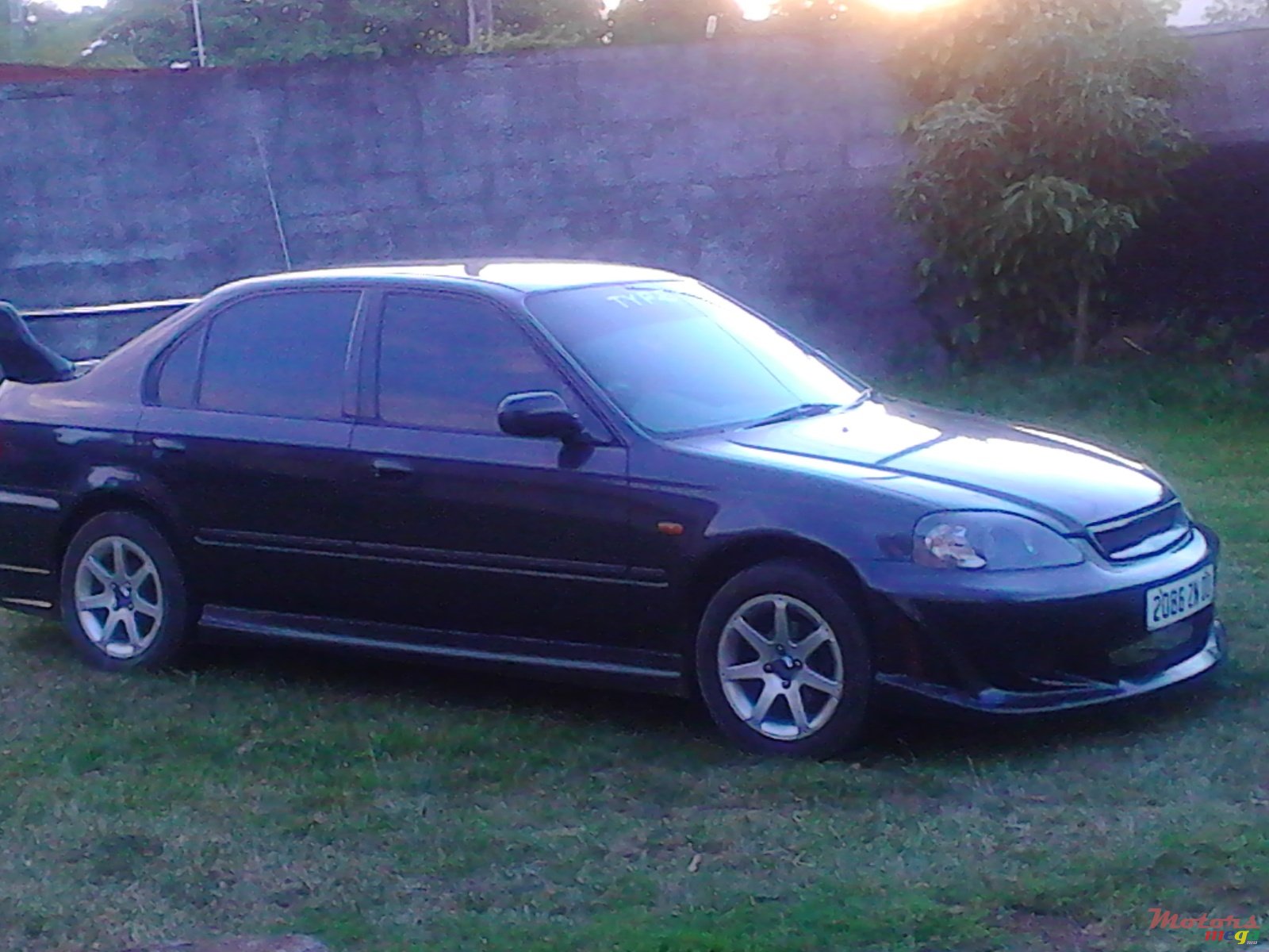 2000' Honda Civic photo #1