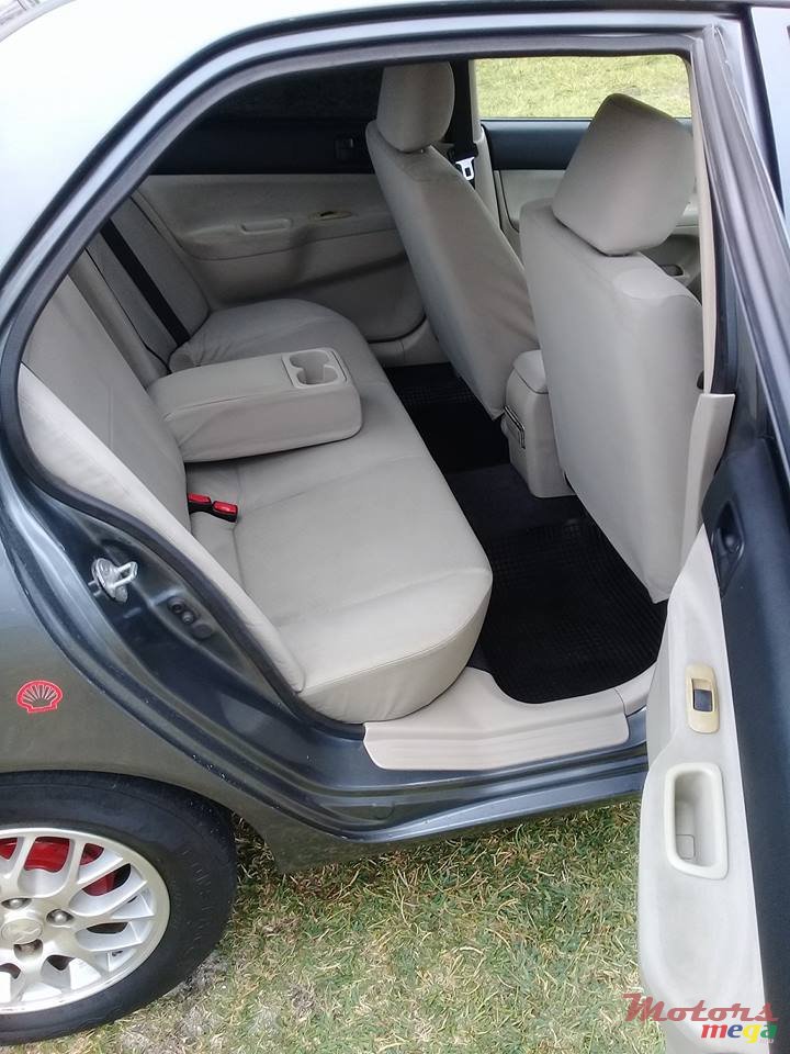 2011' Mitsubishi Lancer photo #6