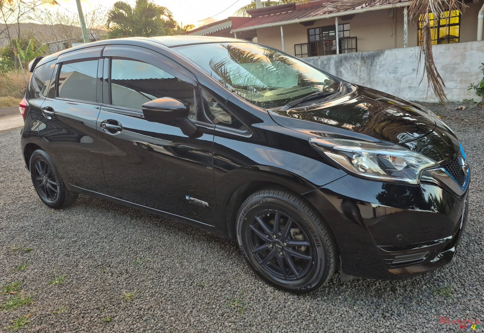 2020' Nissan Note E-Power photo #3
