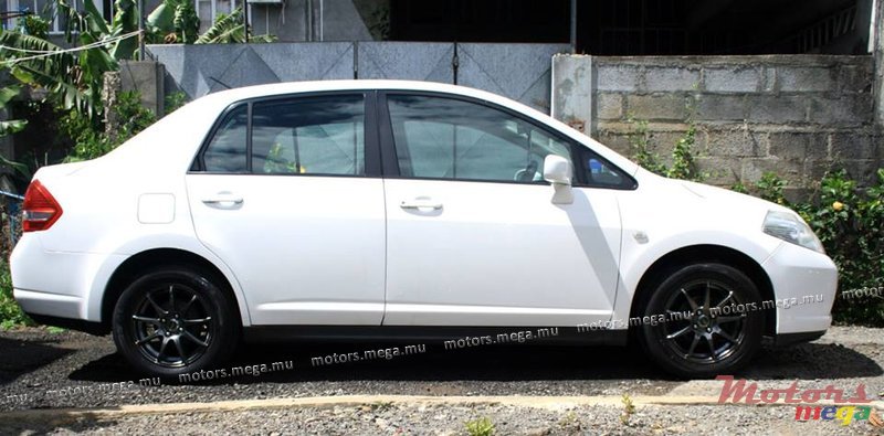 2007' Nissan photo #7