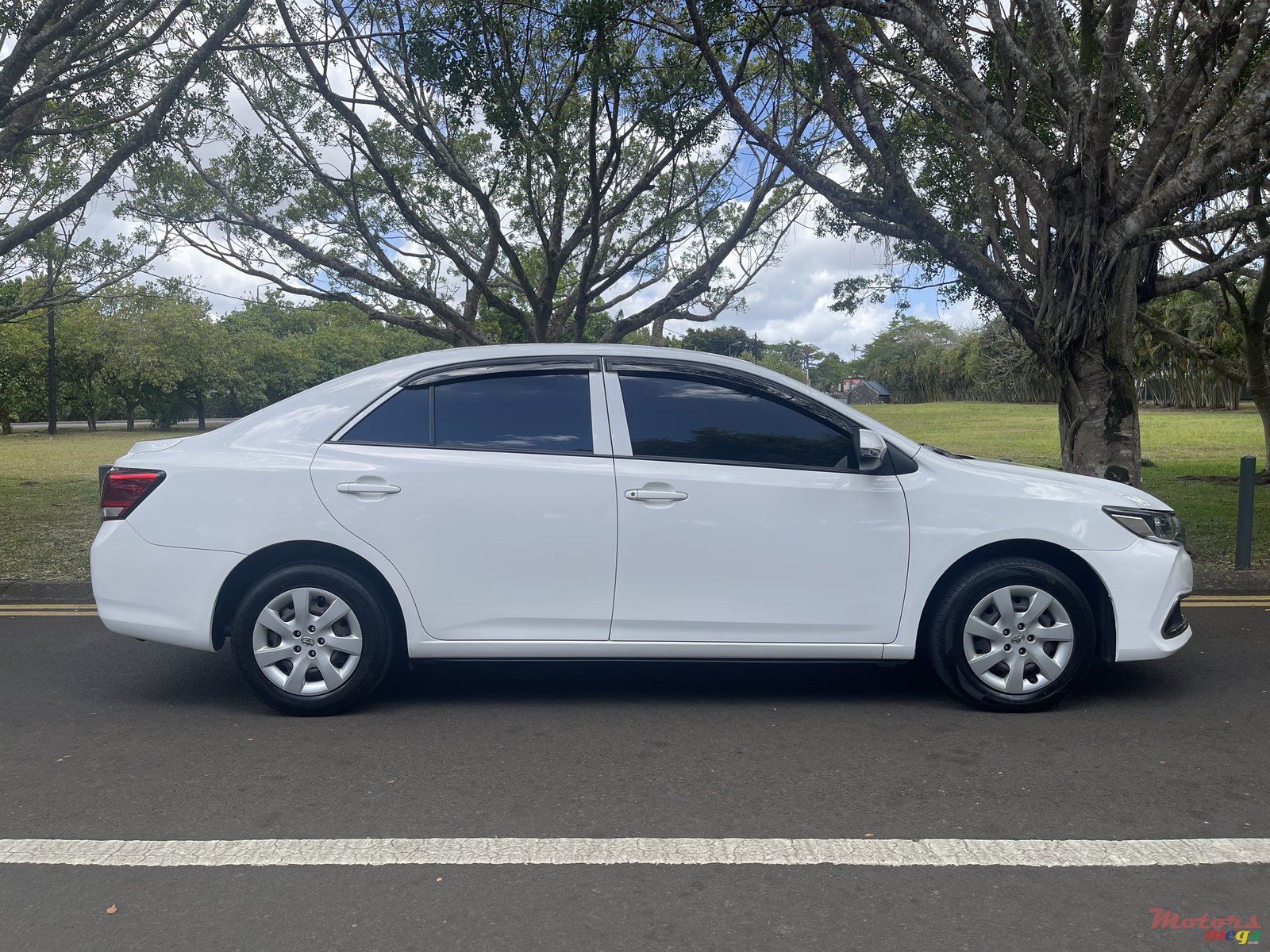 2018' Toyota Allion photo #4