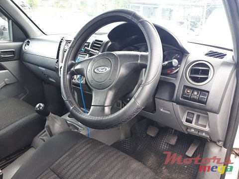 2011' Ford Ranger 4X2 photo #6