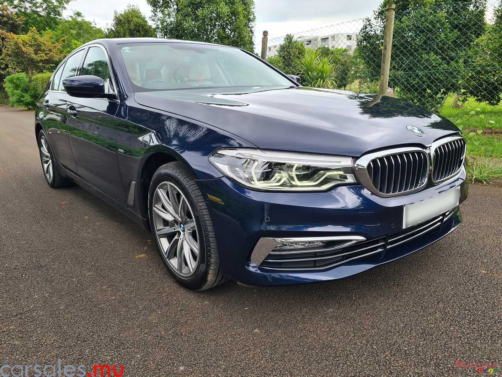 2017' BMW 530 i Luxury Line photo #1