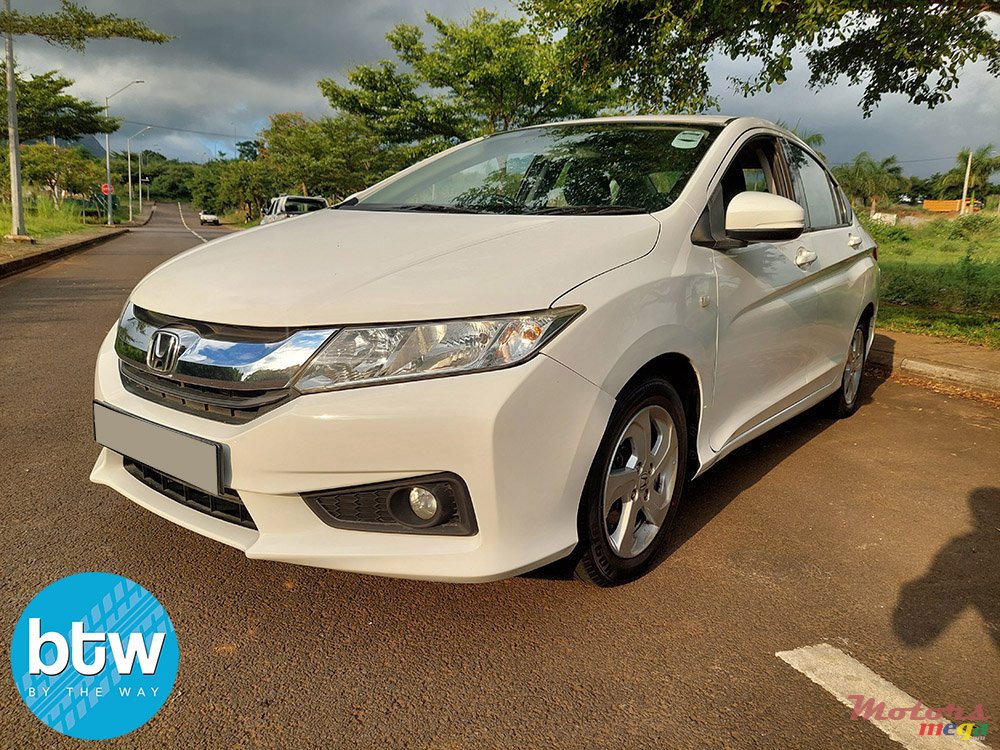 2015' Honda Ballade photo #2