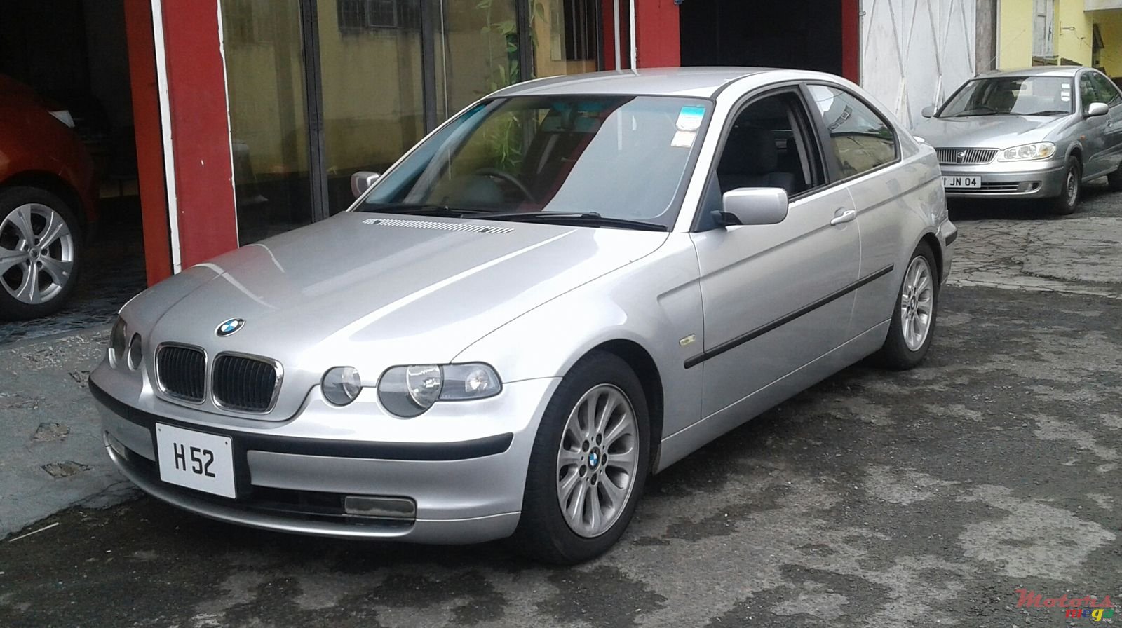 2003' BMW 316 photo #1