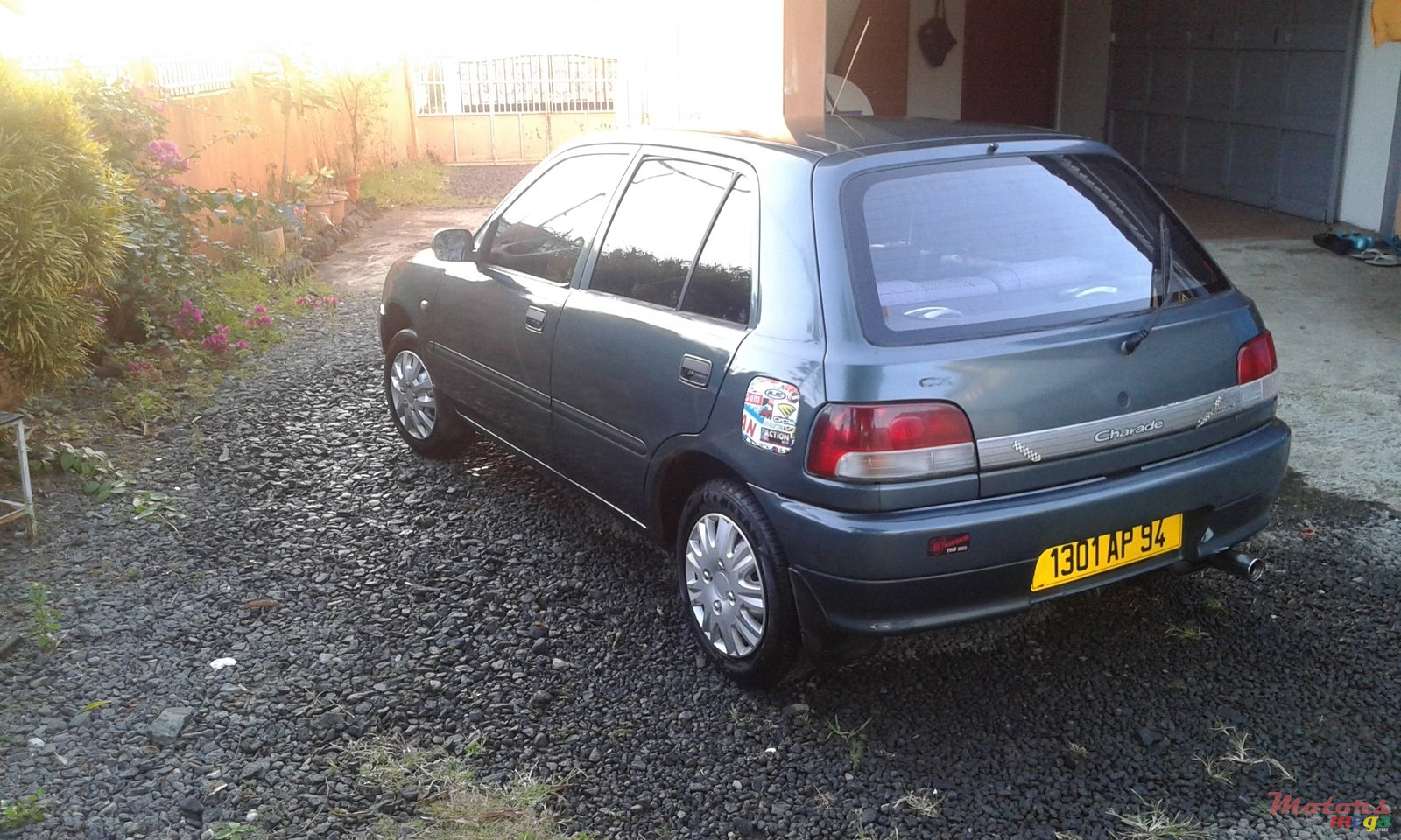 1994' Daihatsu Charade photo #1