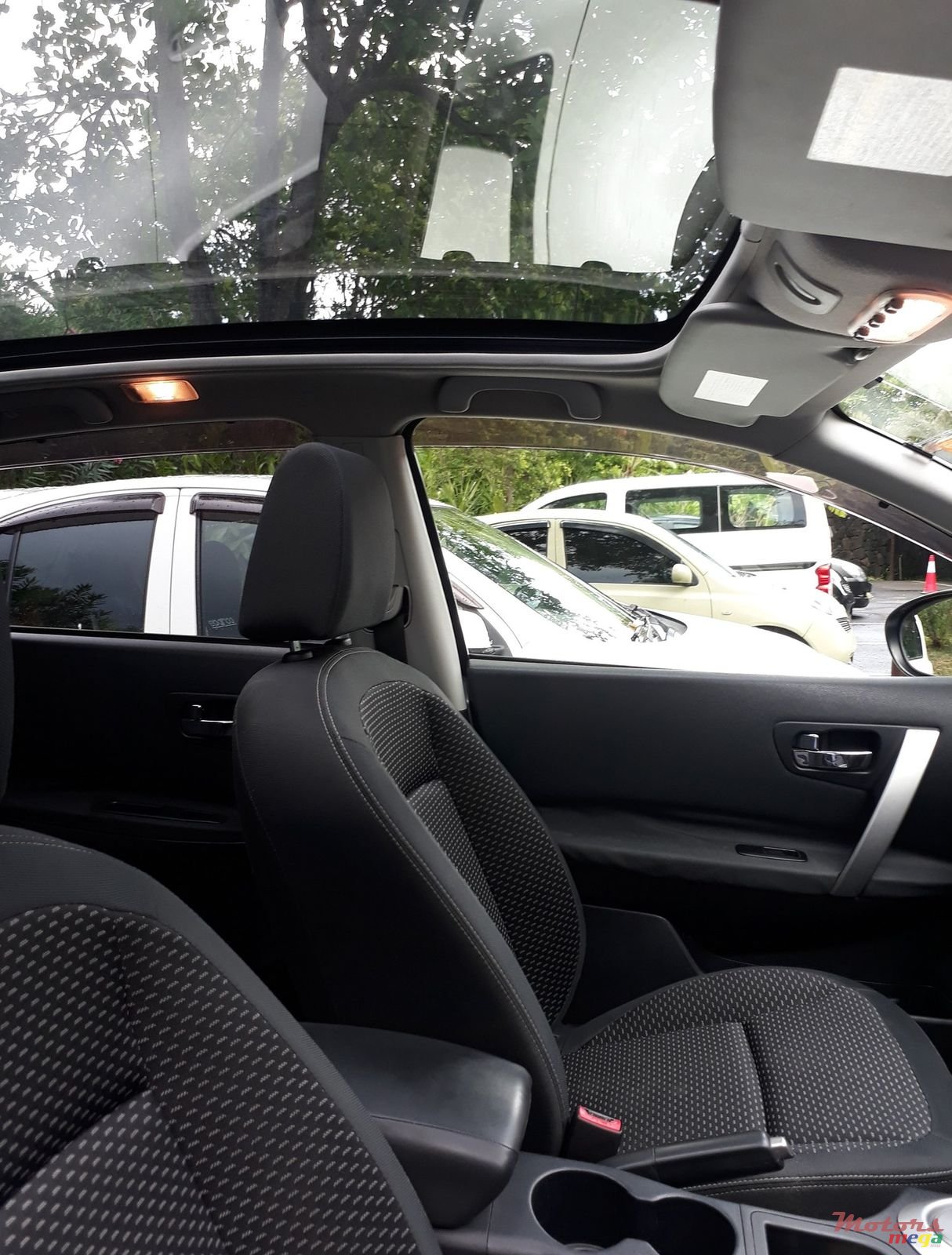 2011' Nissan Qashqai Dualis photo #3