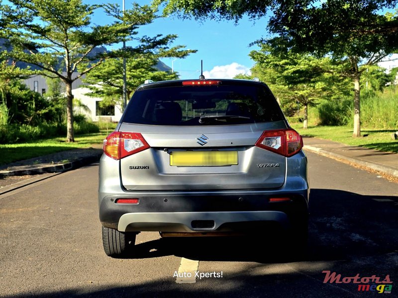 2017' Suzuki Vitara photo #3