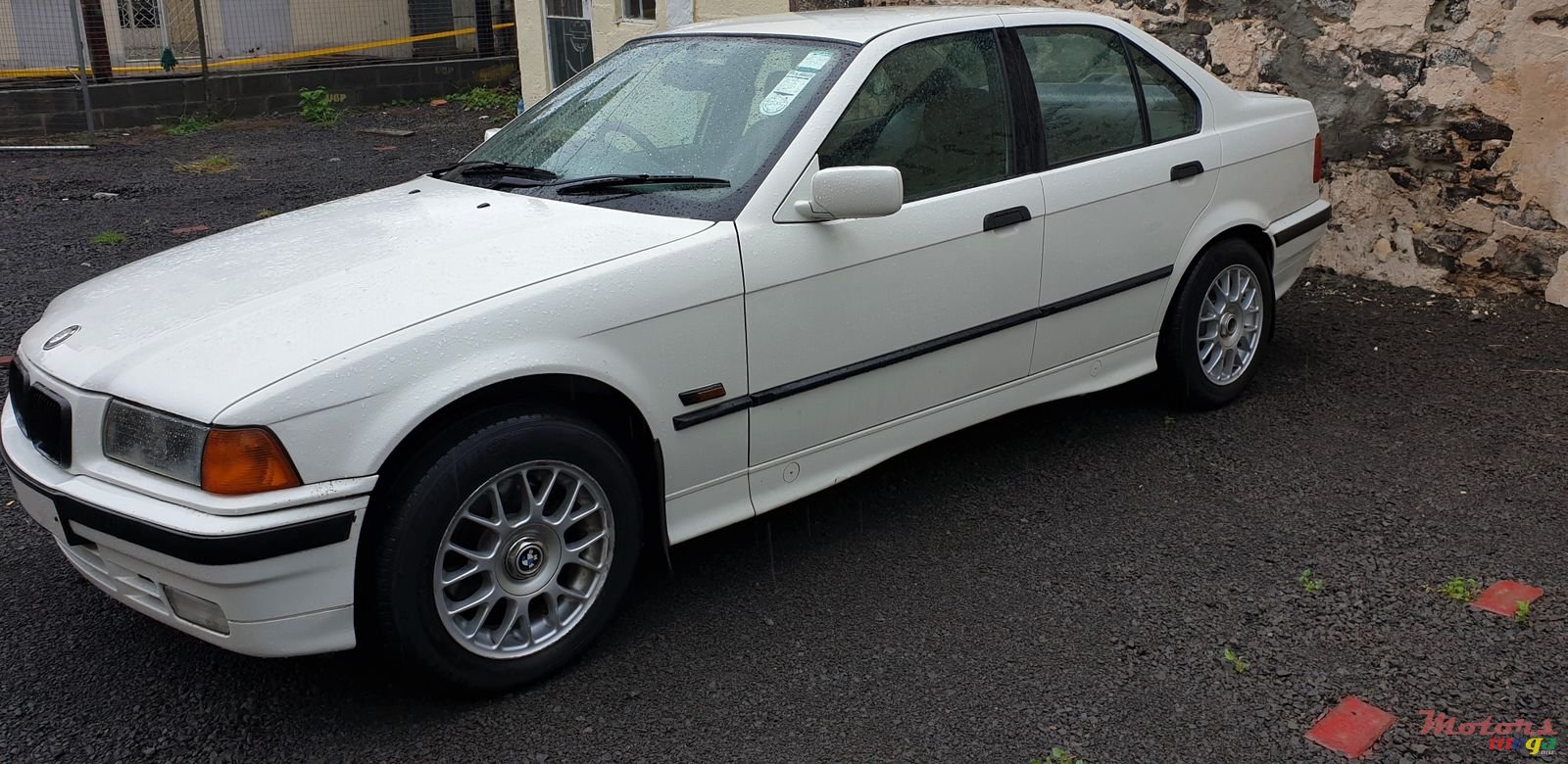 1997' BMW 318 photo #2