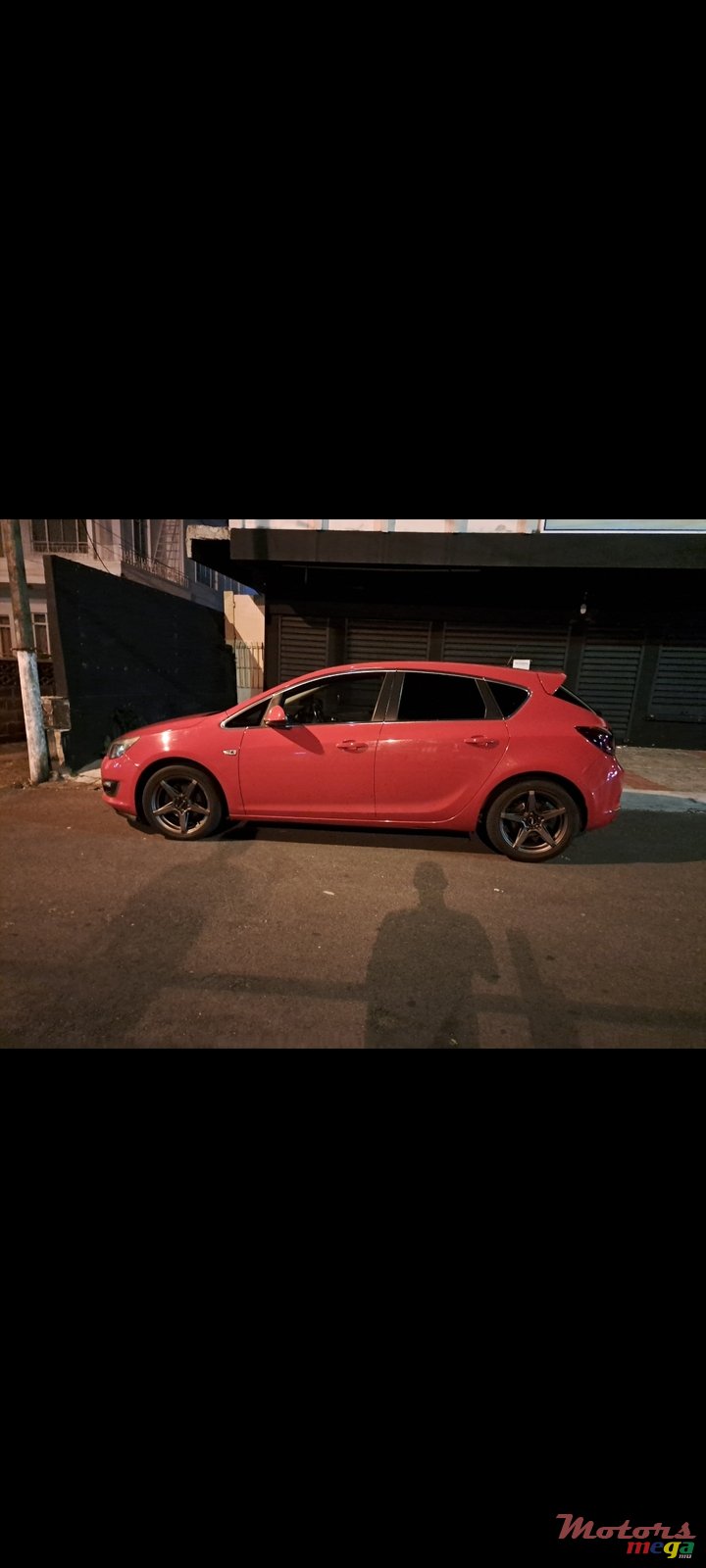 2014' Opel Astra J photo #5