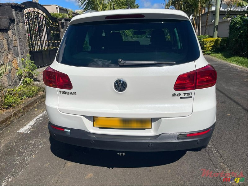 2014' Volkswagen Tiguan photo #6