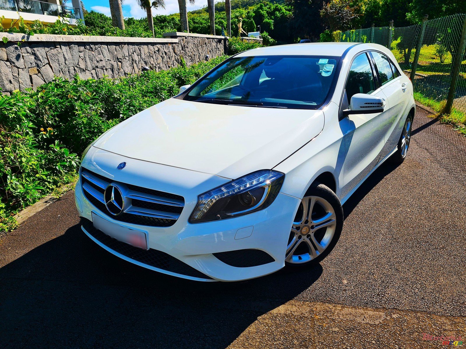 2014' Mercedes-Benz A 200 Urban Line photo #5