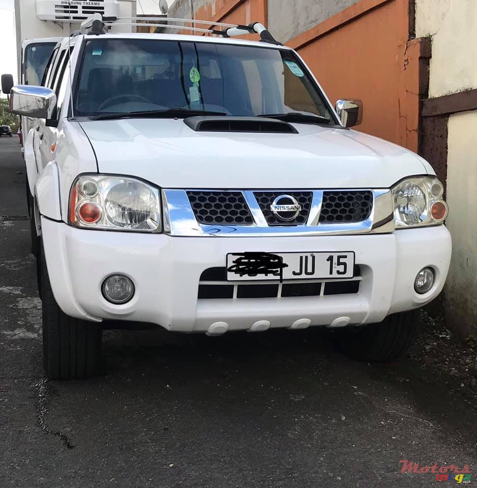 2015' Nissan NP300 photo #1