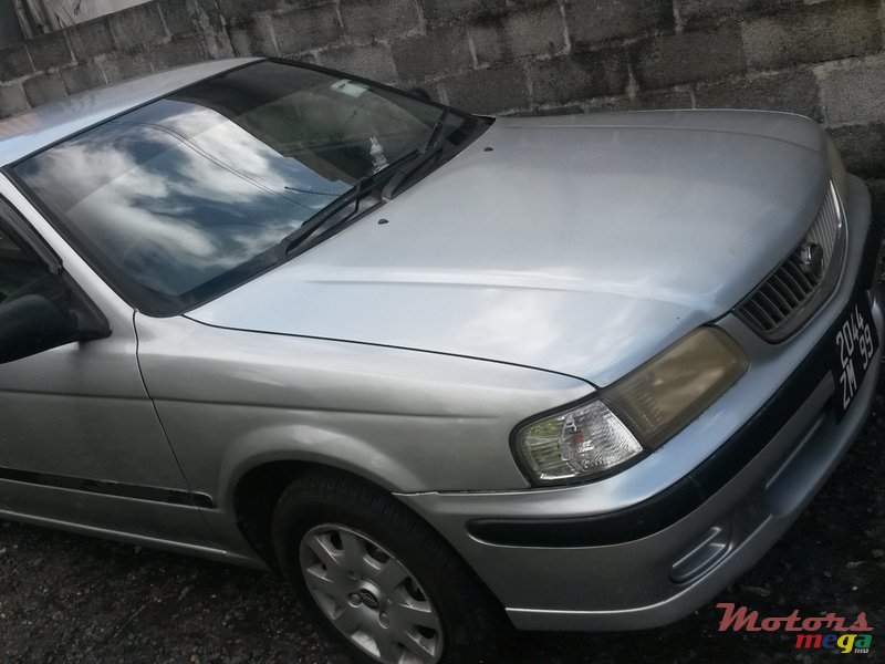 1999' Nissan Sunny photo #1