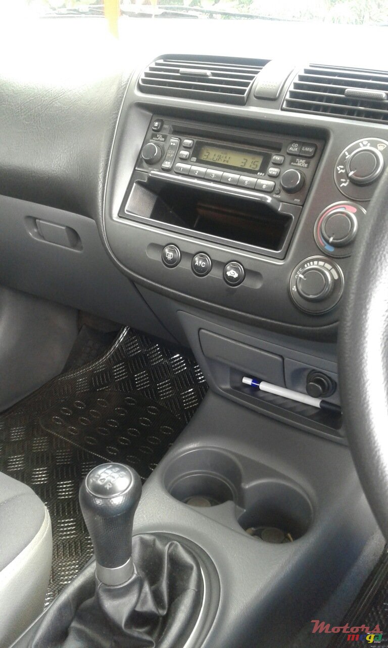 2005' Honda Civic photo #2