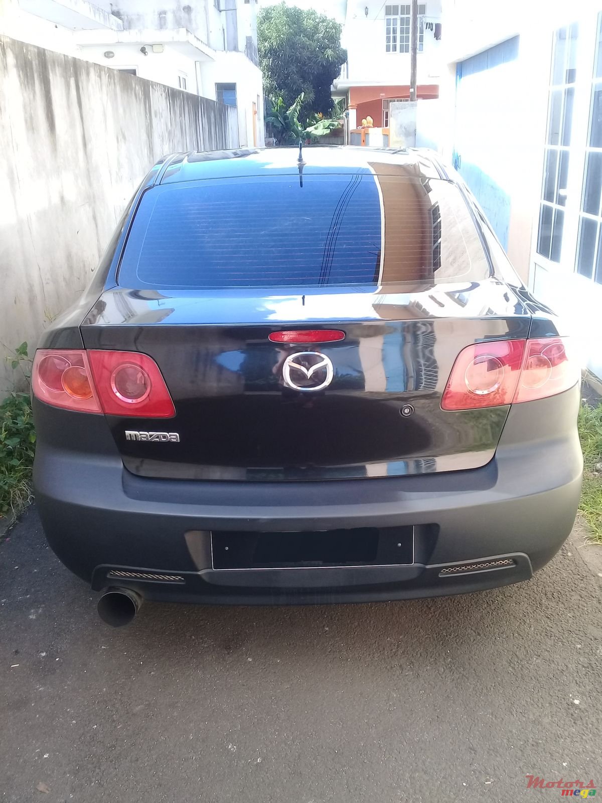 2004' Mazda Axela photo #3