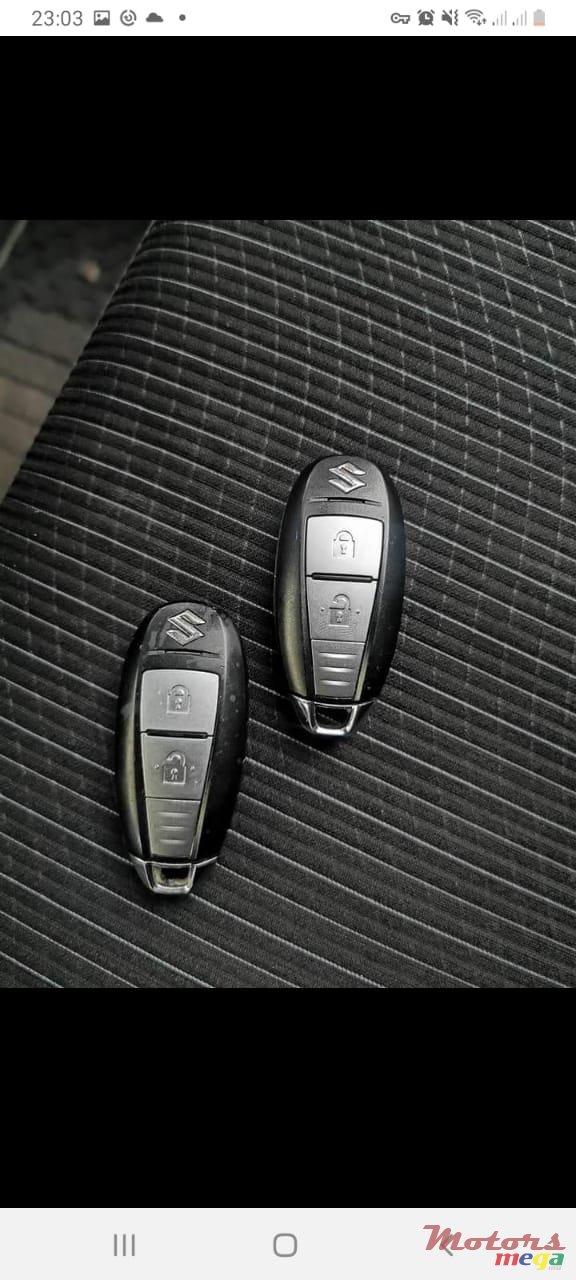 2004' Suzuki Swift photo #7