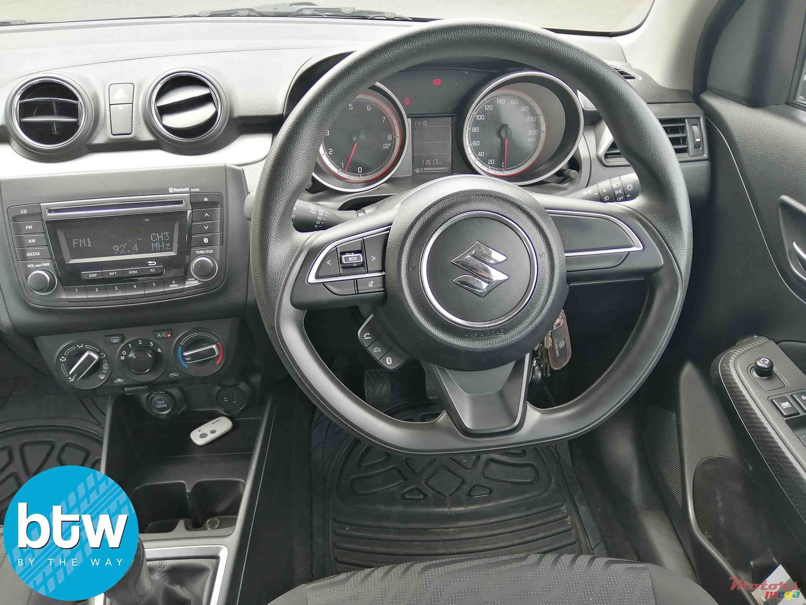 2019' Suzuki Swift photo #7