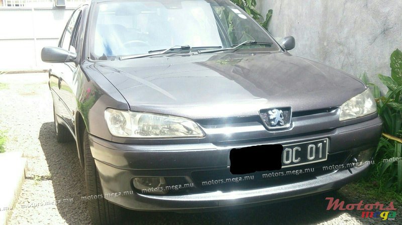 2001' Peugeot XT 1.4i photo #3