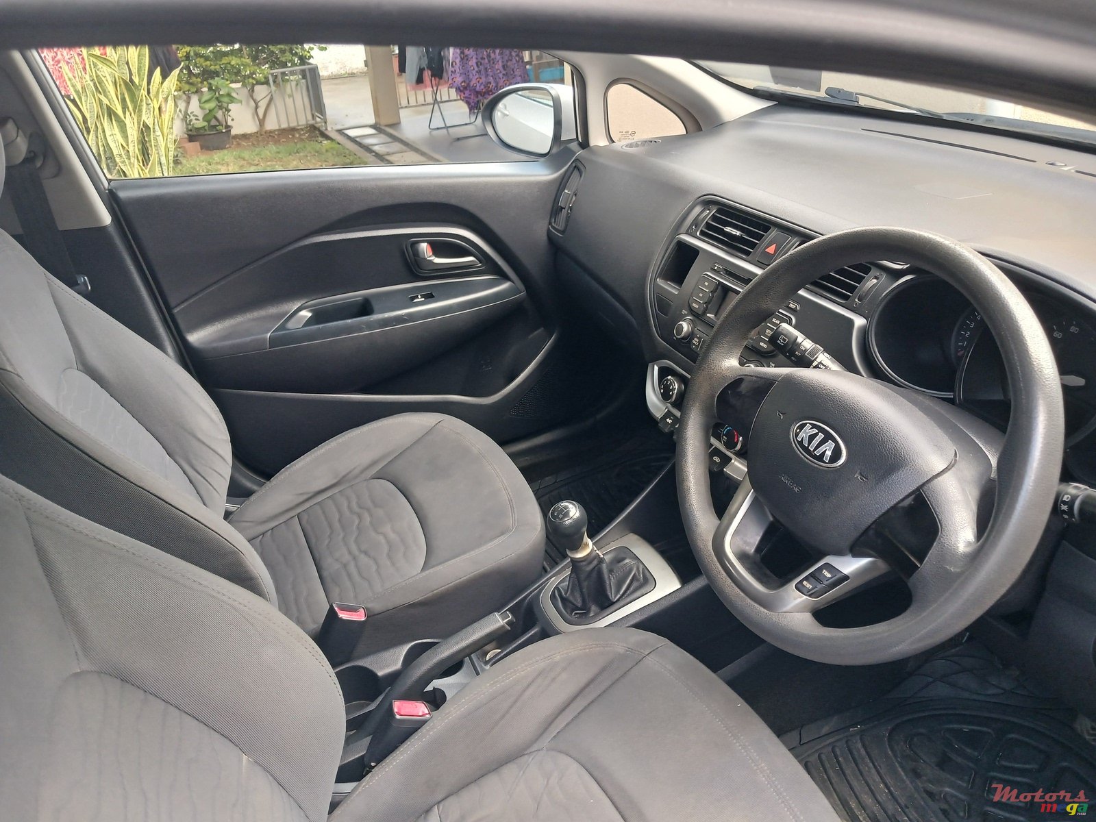 2014' Kia Rio photo #5