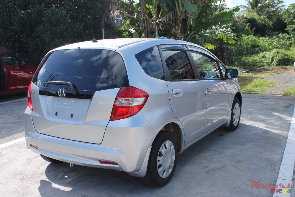 2011' Honda Fit photo #2