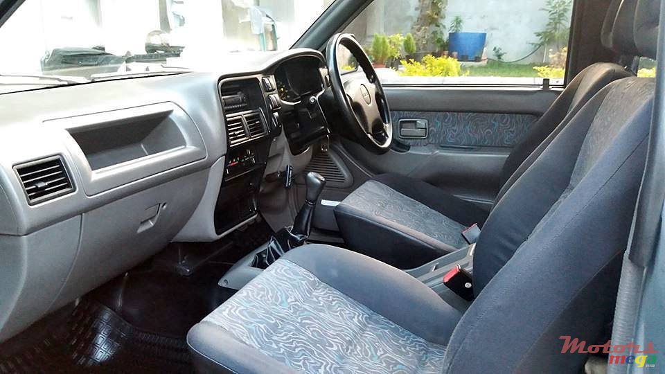 2005' Isuzu KB Series KB 250 (54227164) photo #3