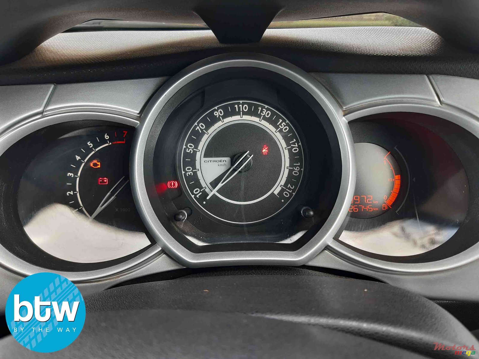 2012' Citroen C3 photo #7