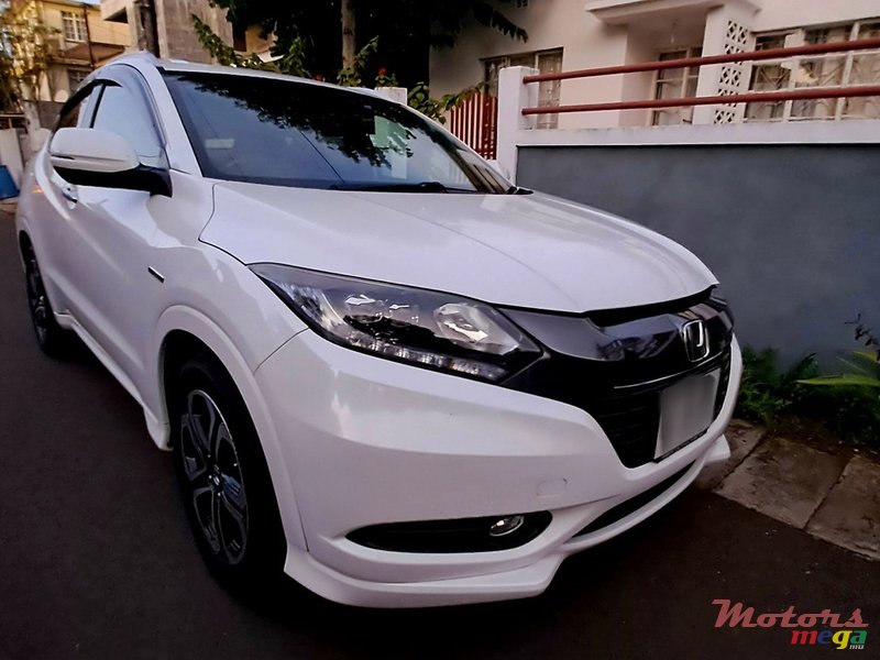 2016' Honda HR-V Vezel z sencing photo #1